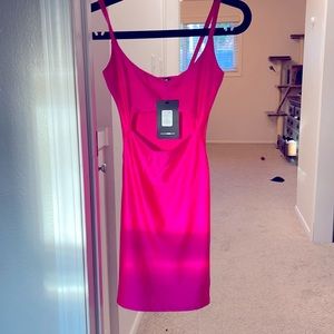 Fashion Nova -NWT-Hot pink dress